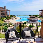 Apartament Decora Sea View *