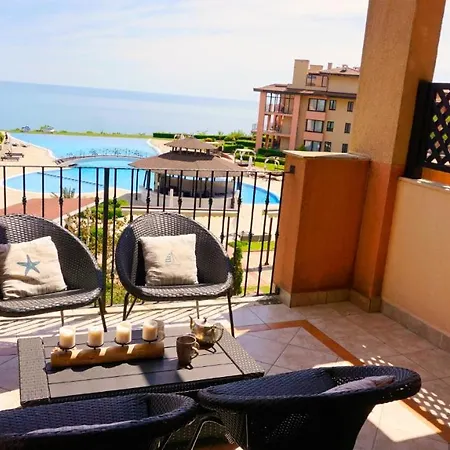 Decora Sea View